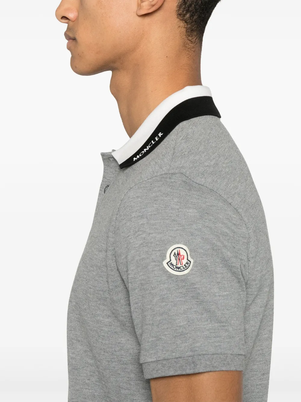 Moncler Piqué poloshirt met geborduurd logo Grijs