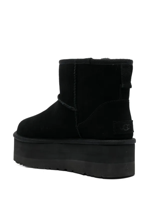 UGG Bota Mini Platform | Preto | FARFETCH BR