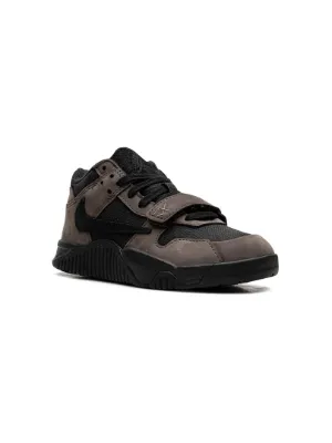 Jordan Kids x Travis Scott Air Jordan 1 Low スニーカー | ブラック