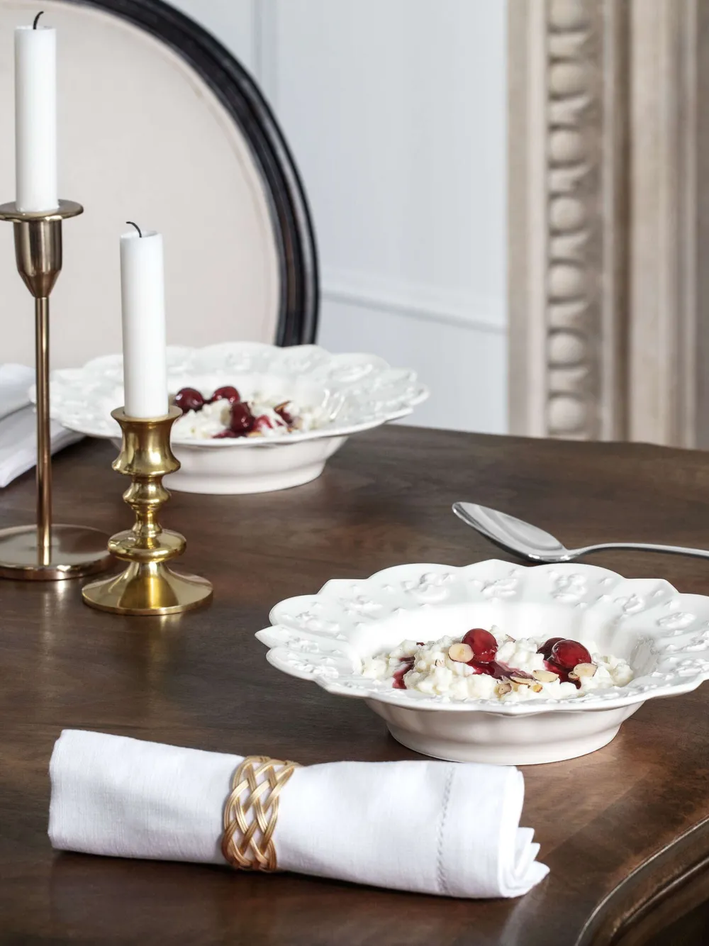 Villeroy & Boch Toy's Delight Royal Classic Dinner Set (set Of 12) In 白色