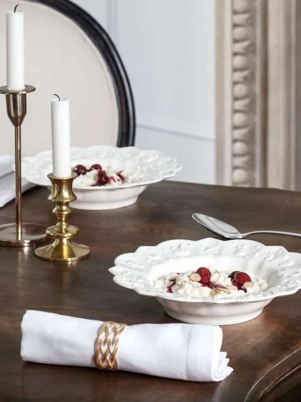 Villeroy & Boch Toy's Delight Royal Classic Dinner Set (set Of 12