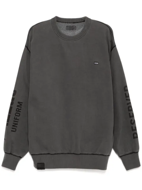 izzue logo-patch sweatshirt