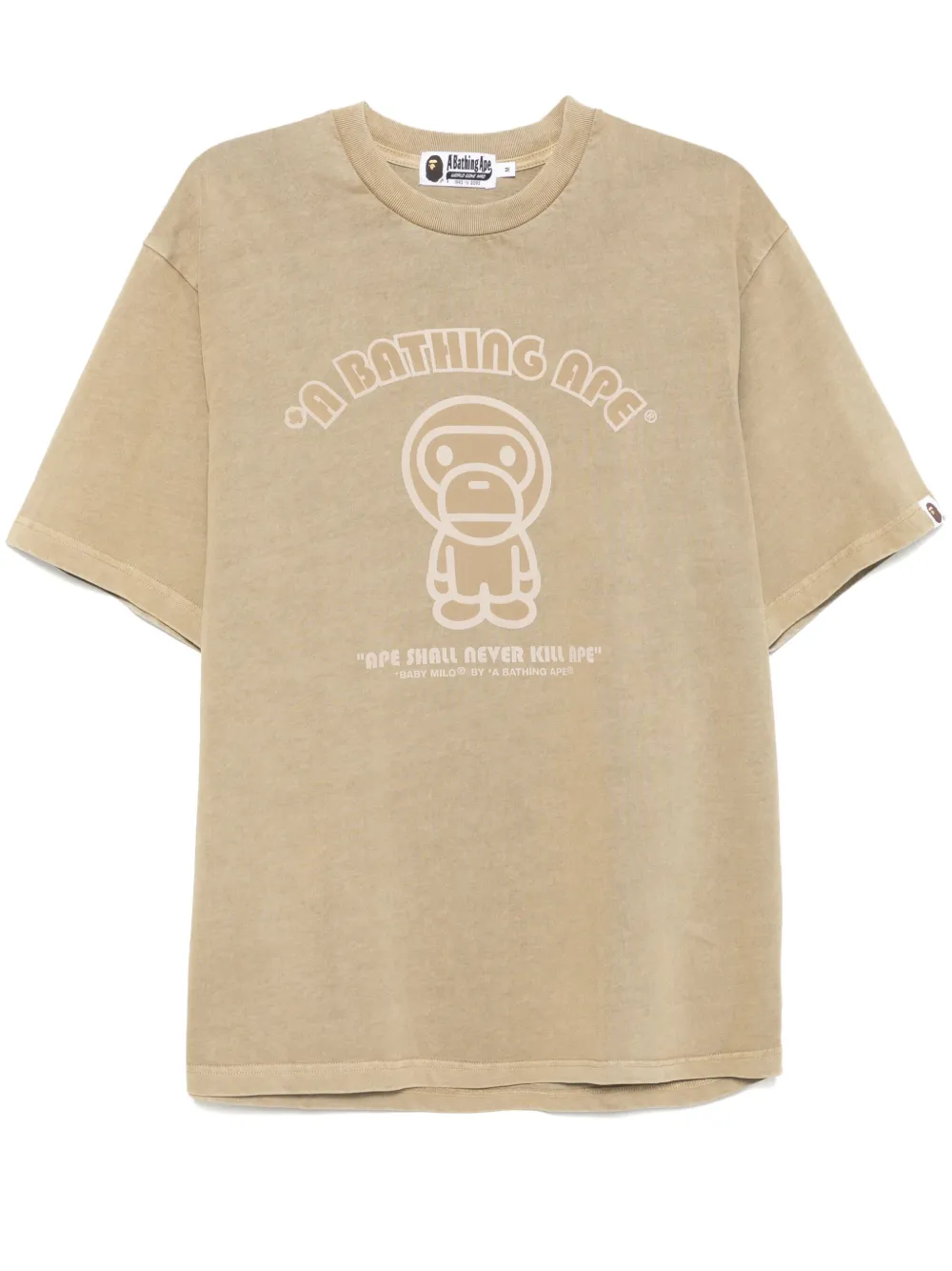 A BATHING APE® 가먼트 다이 베이비 마일로 티셔츠 | 브라운 | Image 1