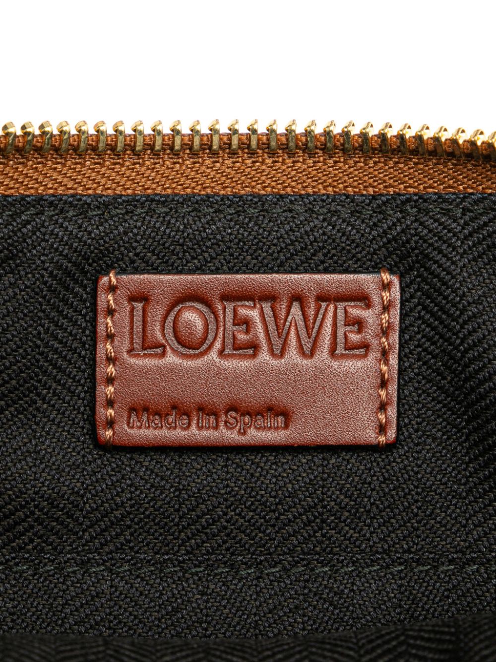 Loewe 2010-2023 Leather Whipstitch Puzzle clutch bag Women