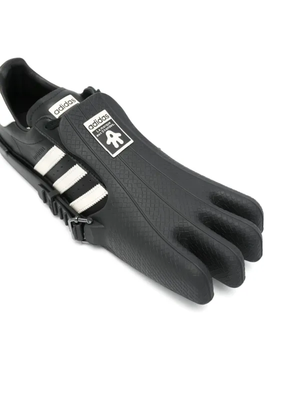 Adidas x Avavav 'Superfinger Superstar' スニーカー Adidas x Avavav 'Superfinger Superstar' スニーカー