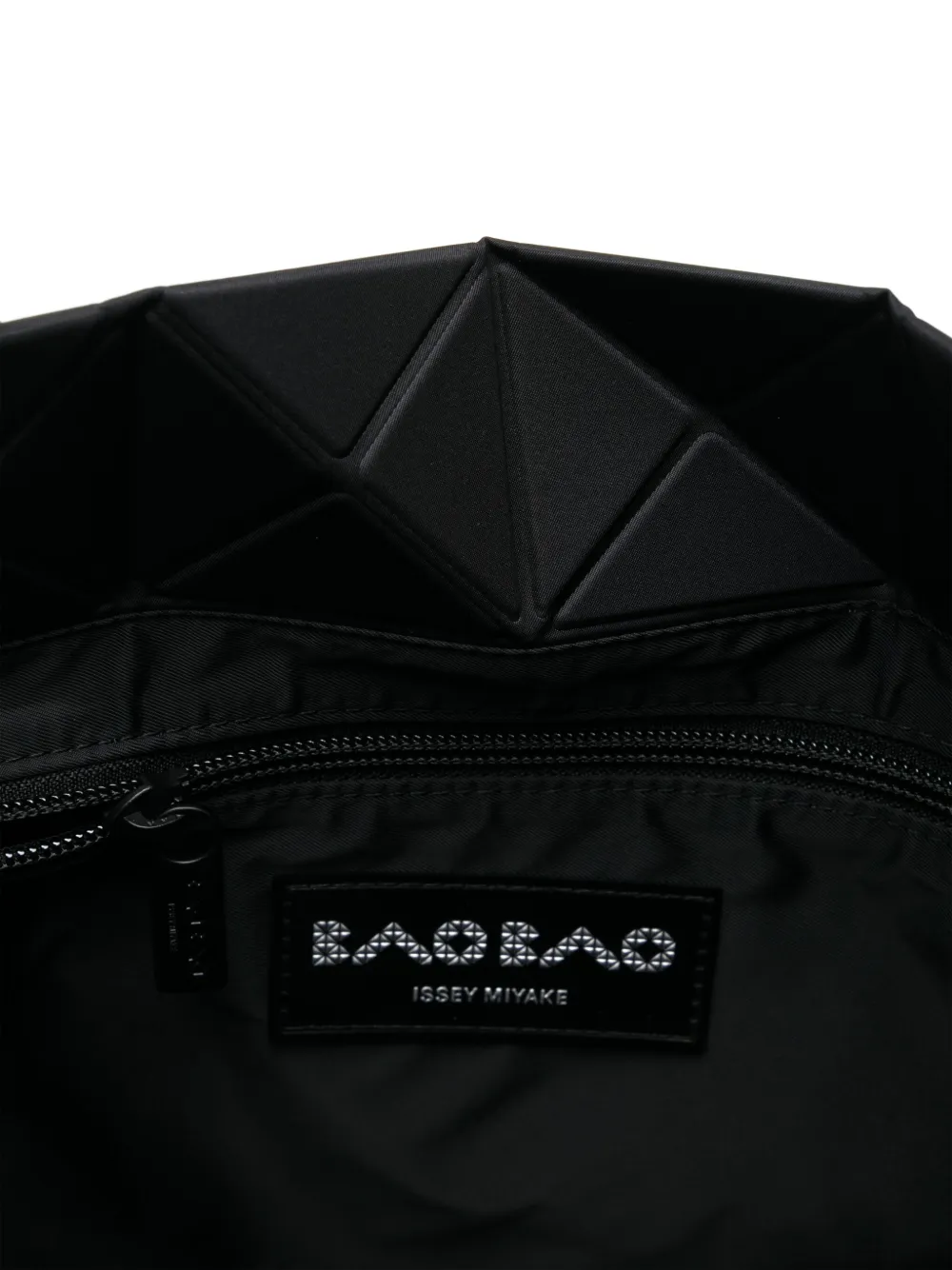 Bao Issey Miyake Track shopper Zwart