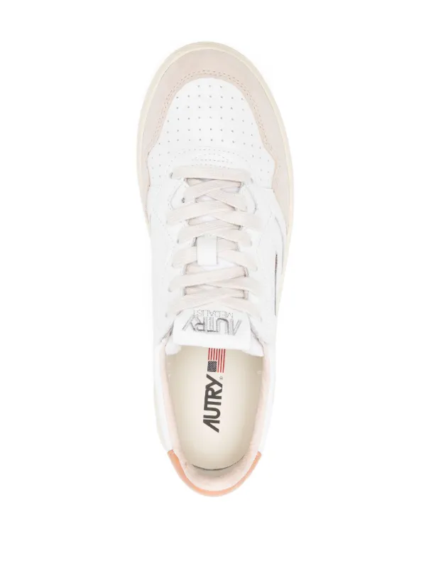 スニーカー AUTRY Medalist sneakers in leather white Autry Medalist Low Sneakers In White Leather And Beige Suede
