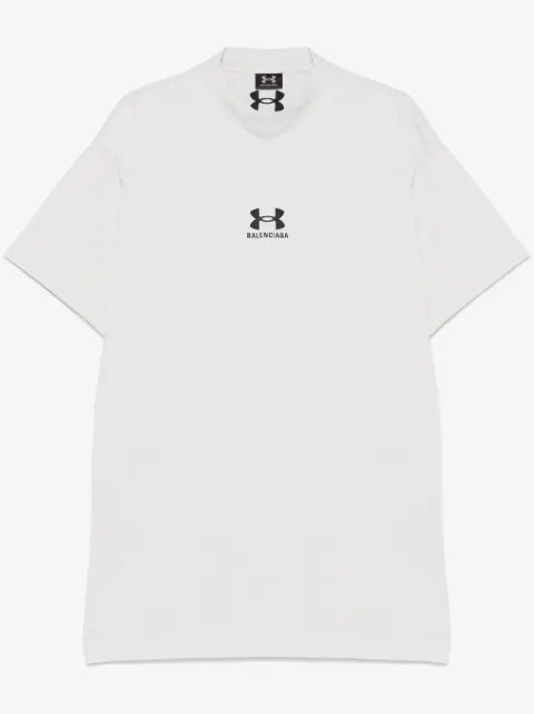 Balenciaga playera Under Armour®