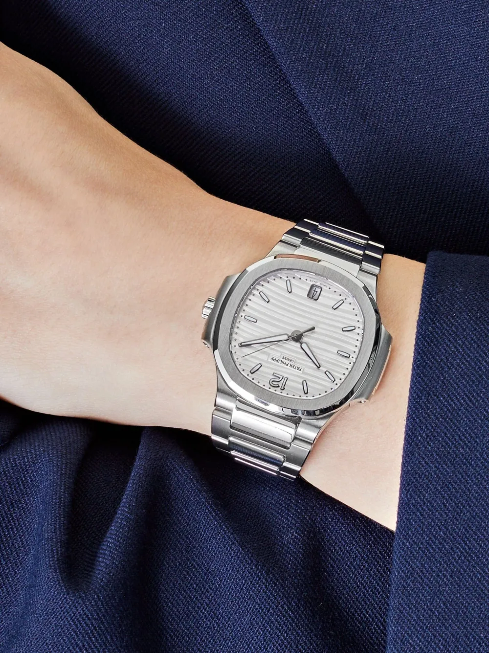 Patek Philippe Pre-Owned Nautilus 35,2mm Pre-owned 2019 | Image 7