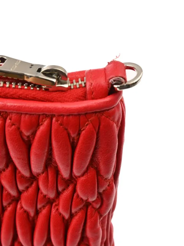 Miu Miu Pre-Owned 2000s Matelassé Crossbody Bag | Red Miu Miu Pre-Owned 2000s Matelassé Crossbody Bag | Red