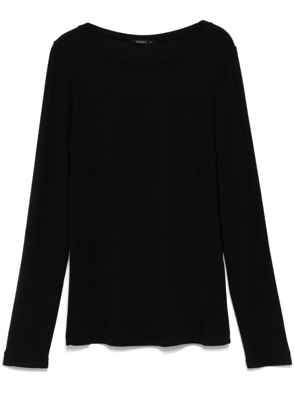 long-sleeved T-shirt