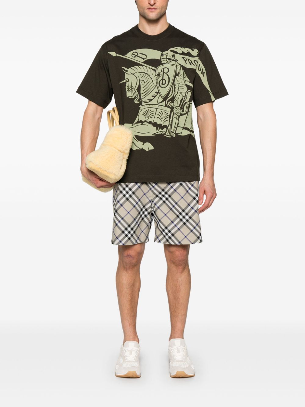 Burberry T-shirt met logo - Groen