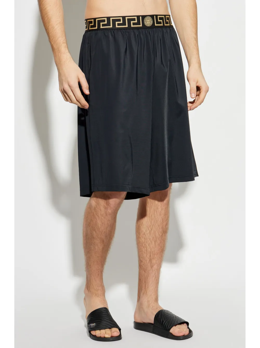 Versace Shorts met Greca tailleband Zwart