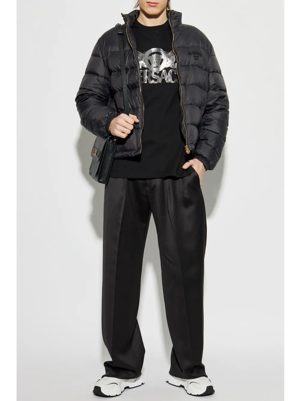 Versace Donsjack met geborduurd logo - Zwart