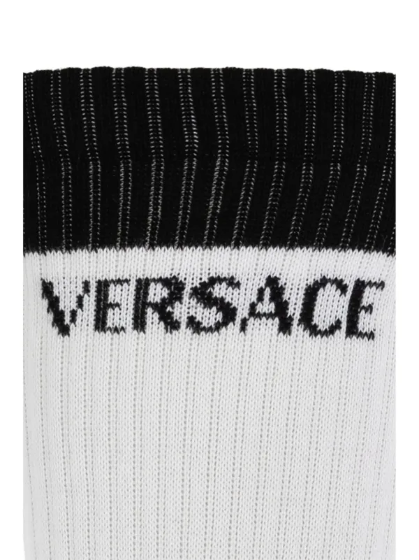 おすすめプライズ｜株式会社タイトー ホワイト | 靴下 ロゴ Versace | JP FARFETCH レッグウェア
