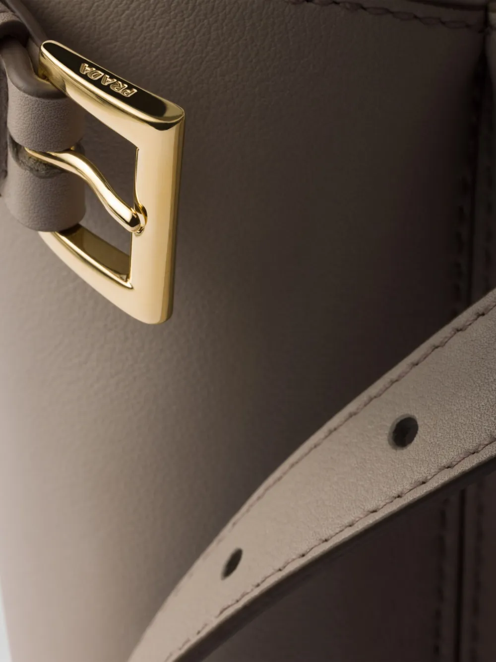 Prada Leren handtas Grijs