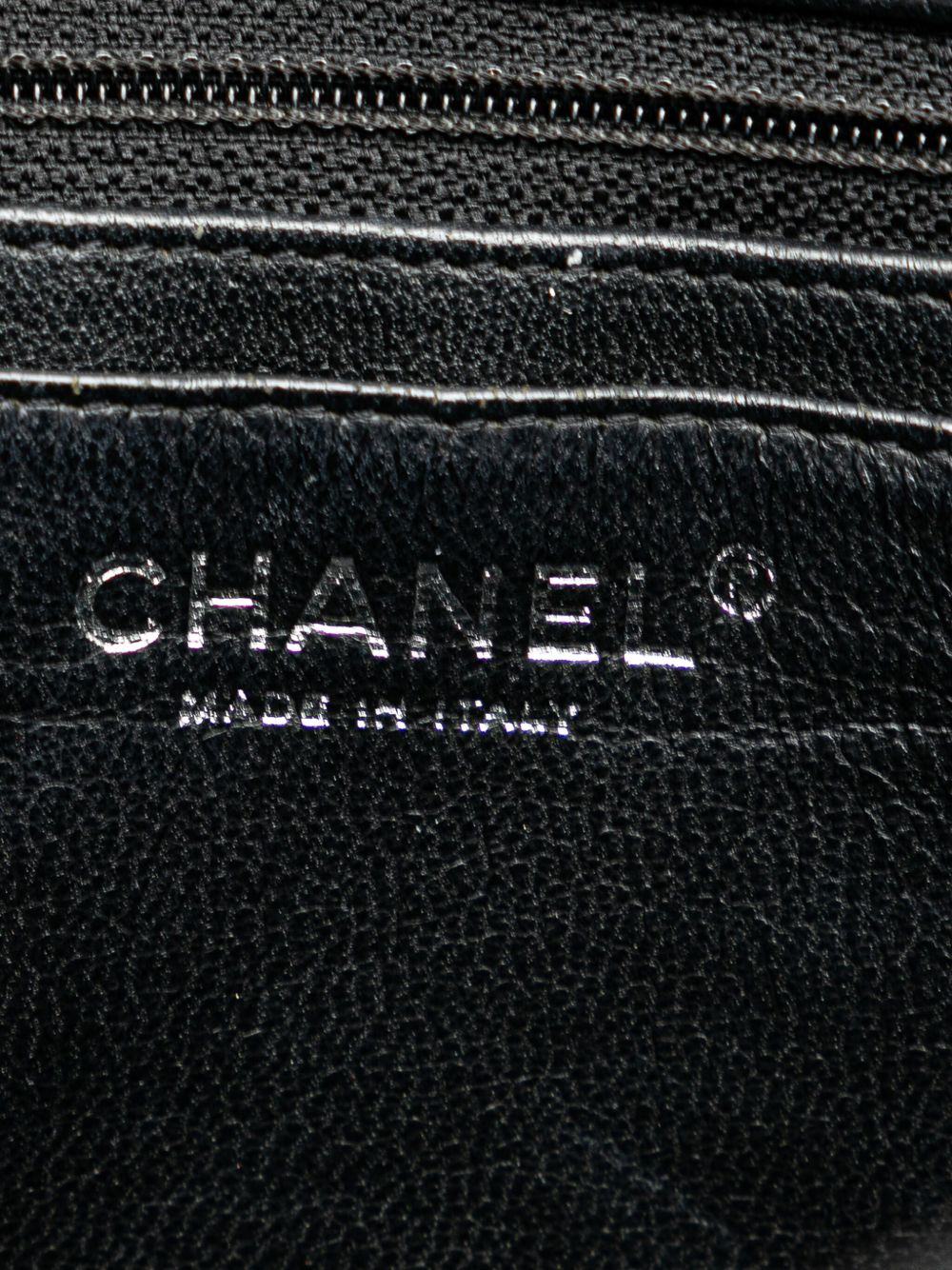 CHANEL Pre-Owned 2009-2010 Maxi Classic Caviar Single Flap shoulder bag WOMEN