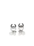 CHANEL Pre-Owned 2005 CC leaf stud earrings - Silver