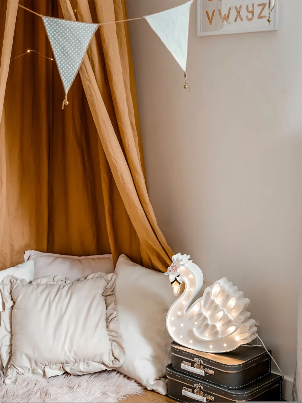 Swan Lamp
