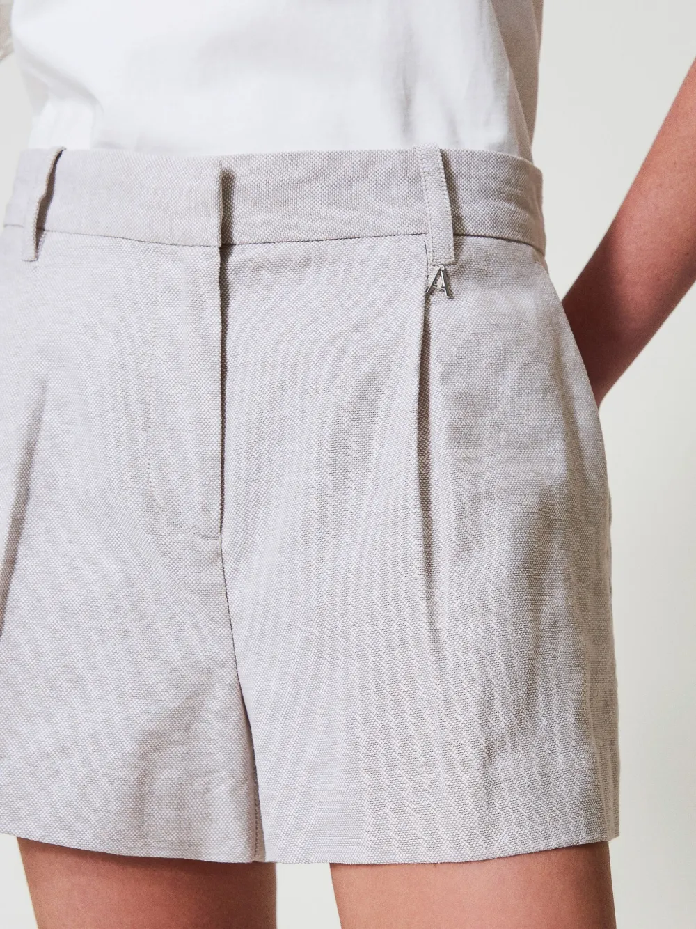TWINSET Shorts met plooidetail Beige