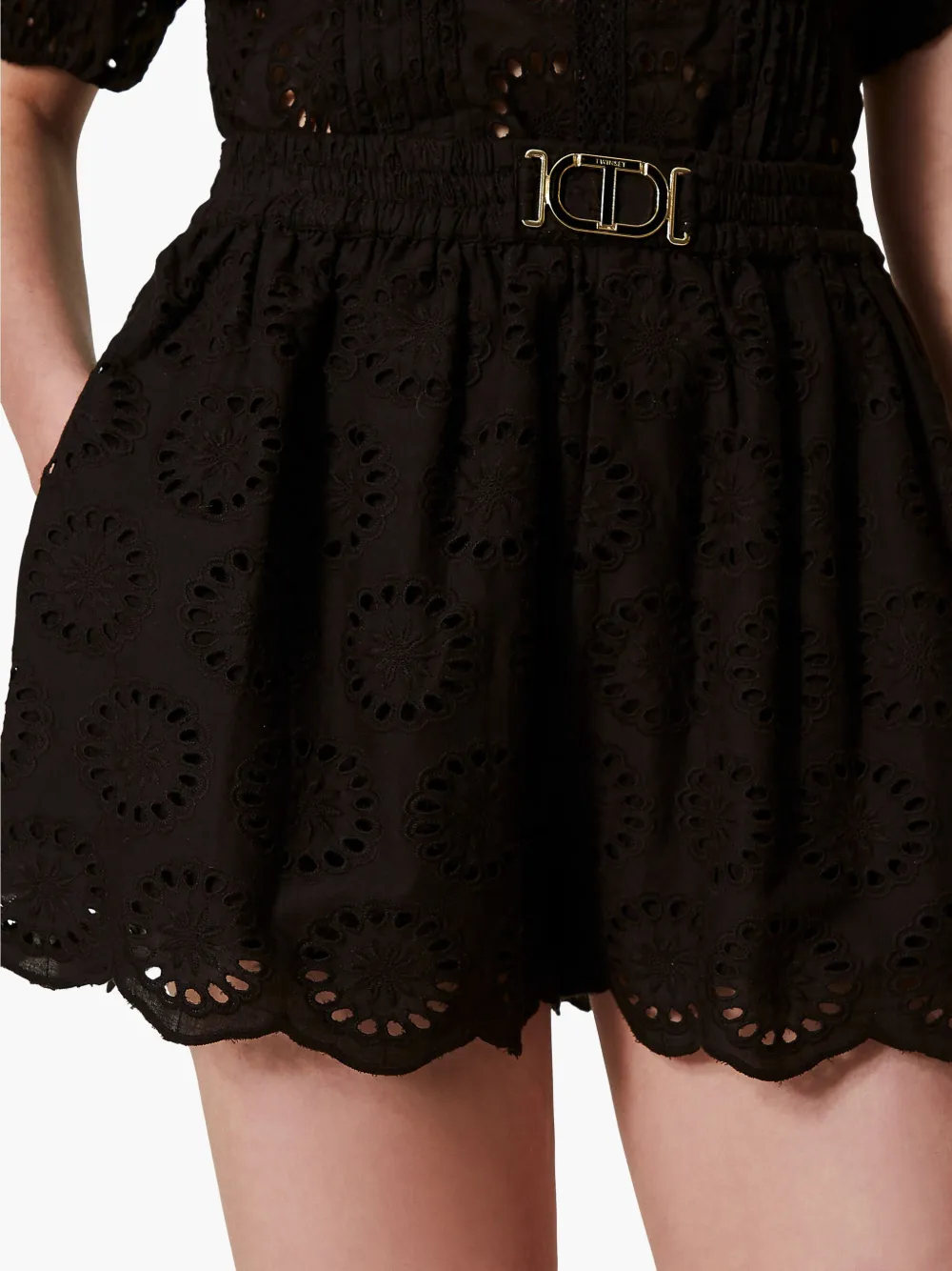 TWINSET Broderie anglaise shorts Zwart
