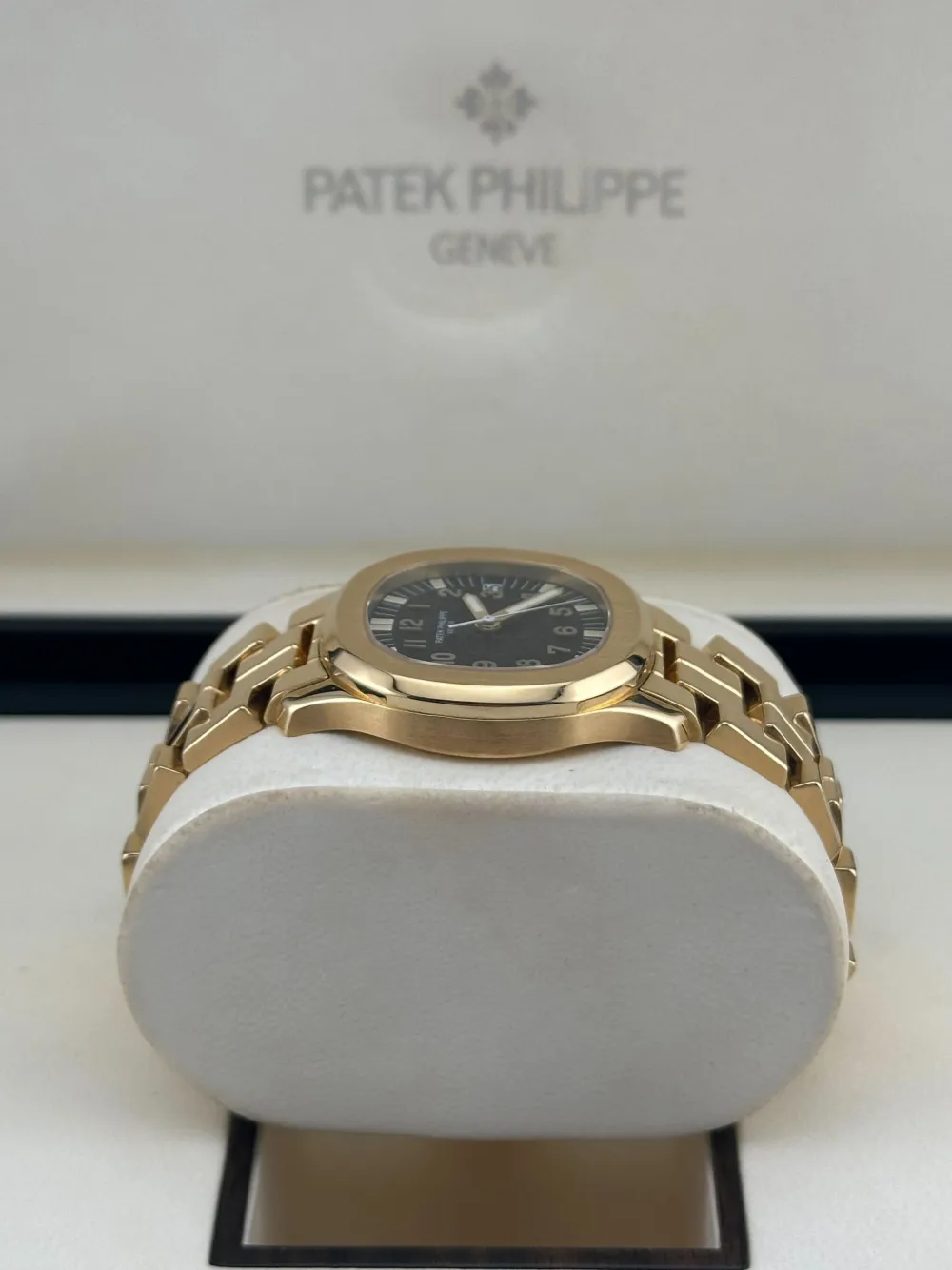 Patek Philippe Pre-Owned Aquanaut 34mm Pre-owned 2003 | Image 6