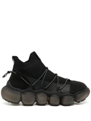 GROUNDS Moopie Coupe スニーカー | ブラック | FARFETCH JP