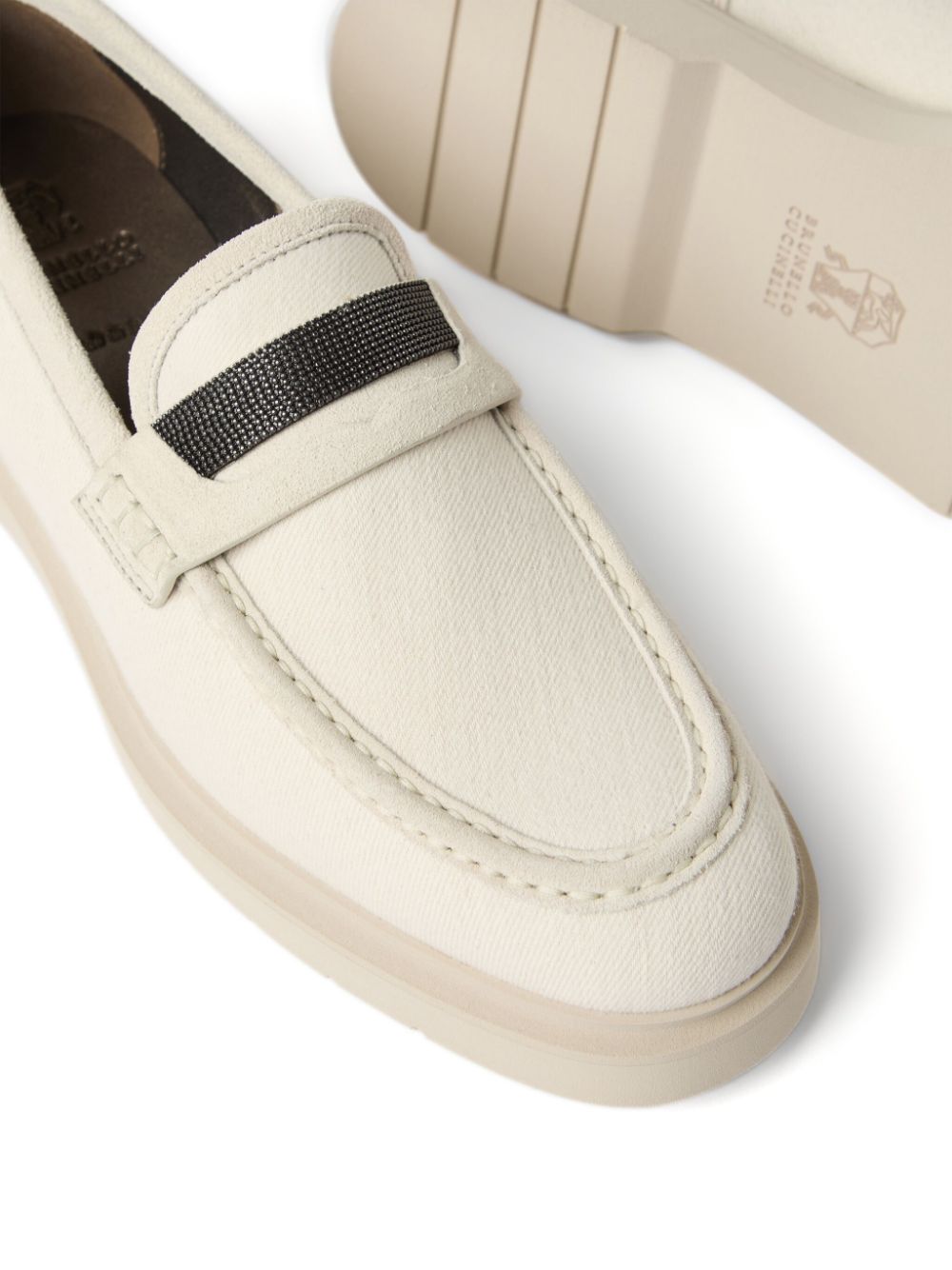 Brunello Cucinelli Leren loafers met Monili-detail Beige