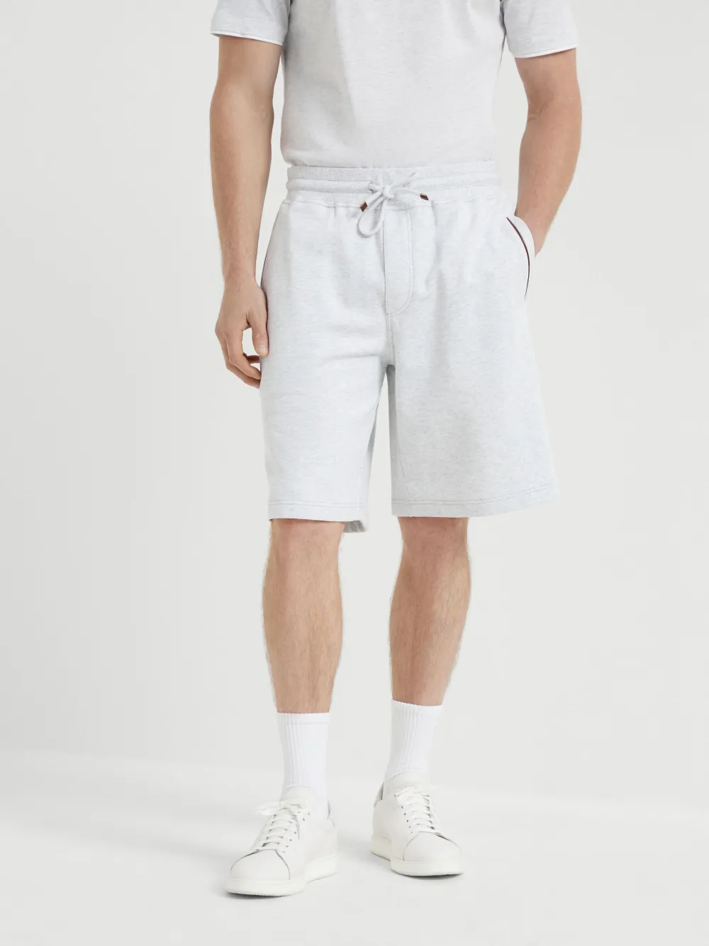 Brunello Cucinelli Shorts met trekkoord Grijs