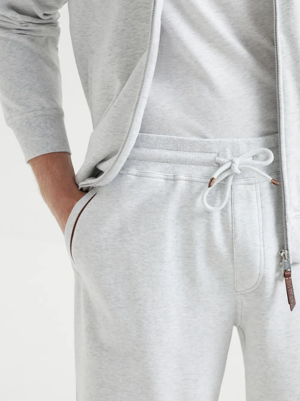 Brunello Cucinelli Shorts met trekkoord Grijs