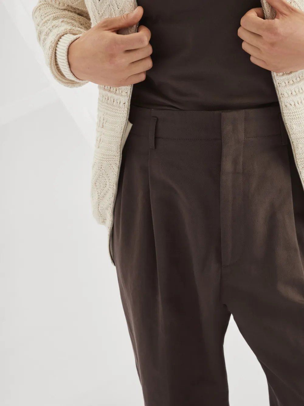Brunello Cucinelli Tapered Trousers In Brown