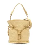 CHANEL Pre-Owned 2021-2024 Mini Lambskin Pending CC bucket bag - Yellow