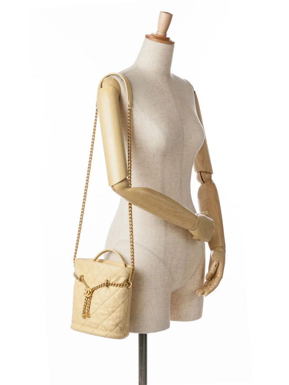Affordable CHANEL 2021-2024 Mini Lambskin Pending CC bucket bag Women