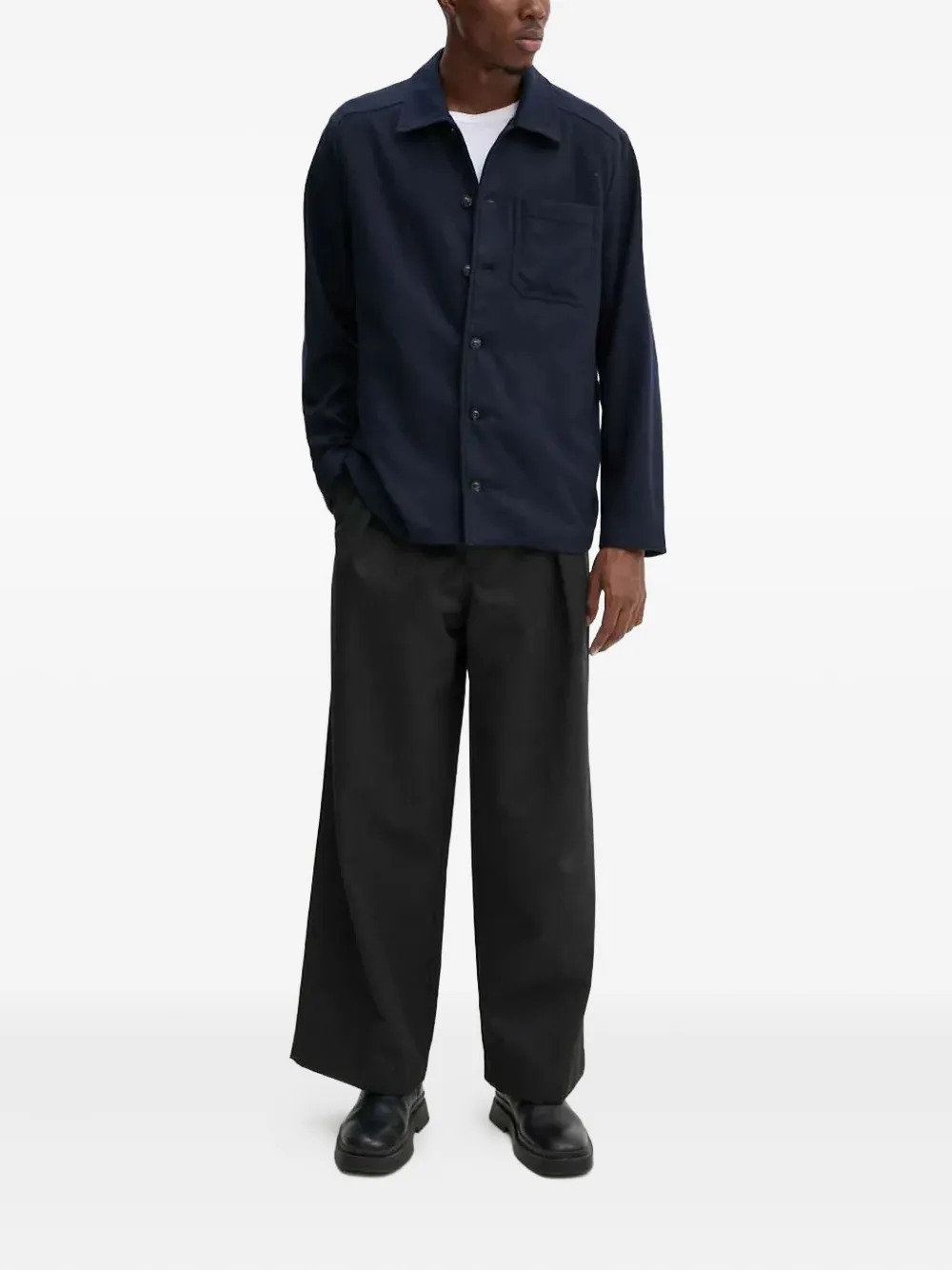 A.P.C. button-fastening patch-pocket jacket | Shirt Jackets | Image 2