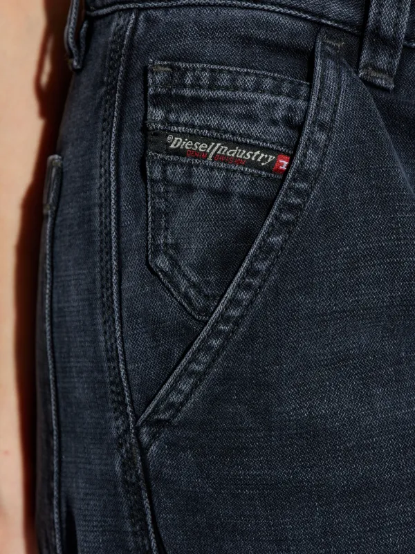 DIESEL>>ディーゼル D-Pot カーゴ ストレート レッグ ジーンズ Diesel D-Pot-Cargo Jeans | Blue | FARFETCH