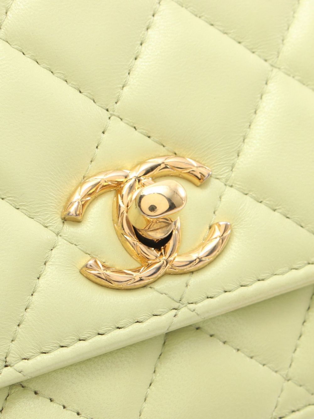 CHANEL 2021 CC turn-lock wallet-on-chain Women