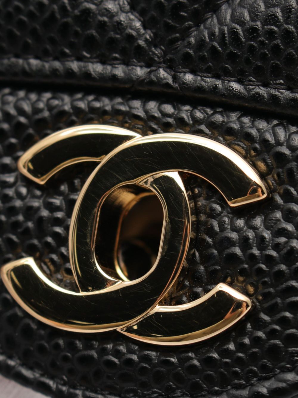 CHANEL 2018-2019 medium Classic Flap shoulder bag Women