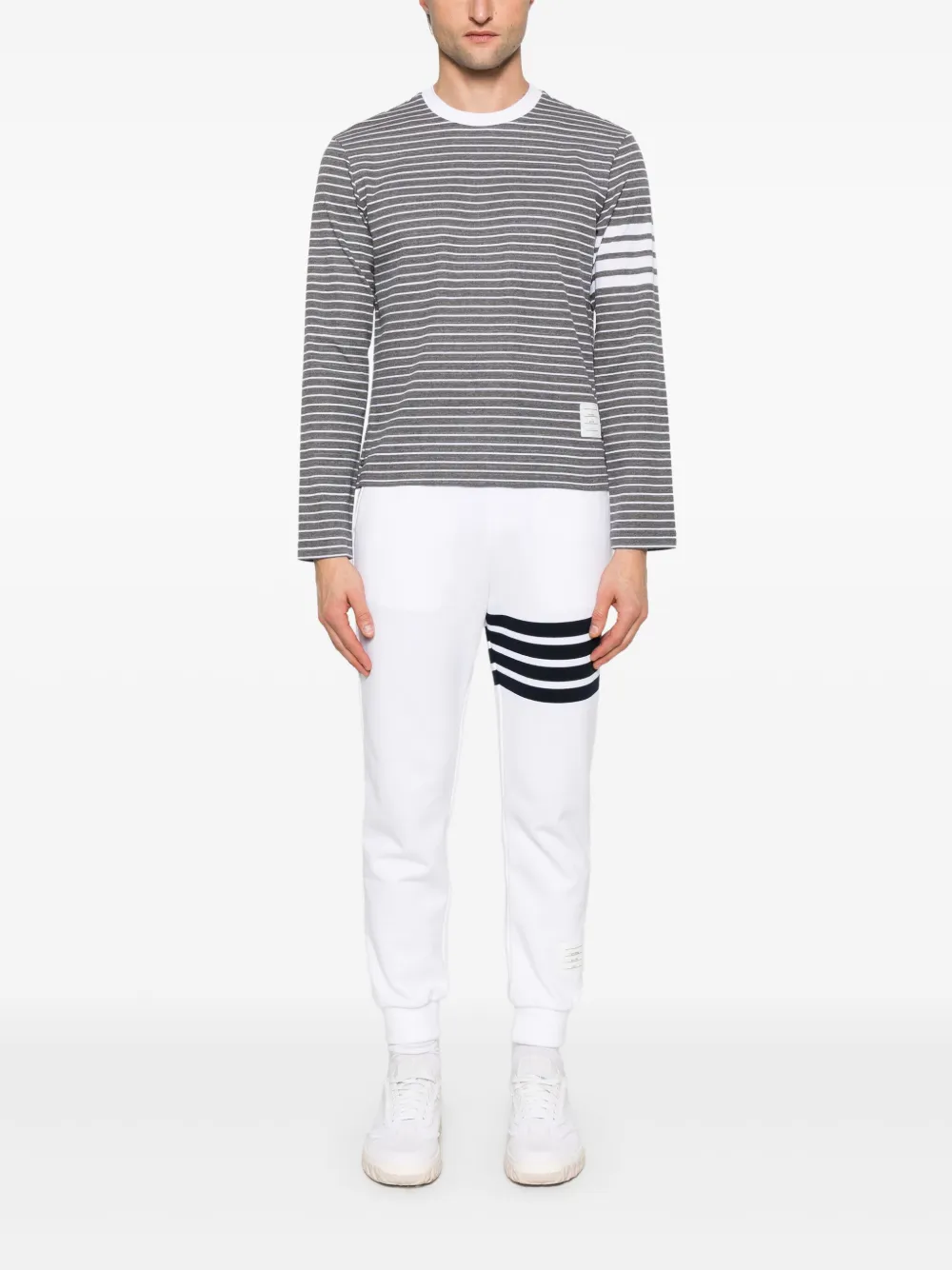 Thom Browne T-shirt met vier strepen - Grijs