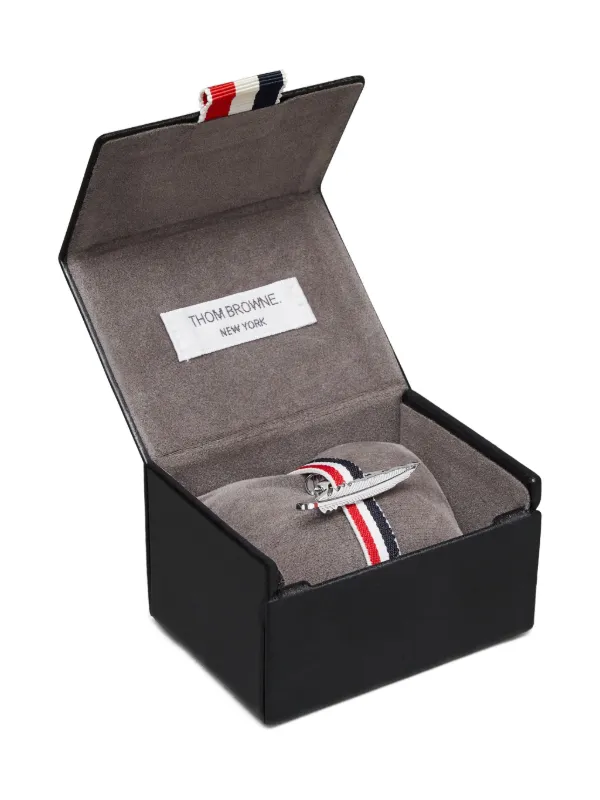 Thom Browne フェザーモチーフ ブローチ | シルバートーン | FARFETCH JP