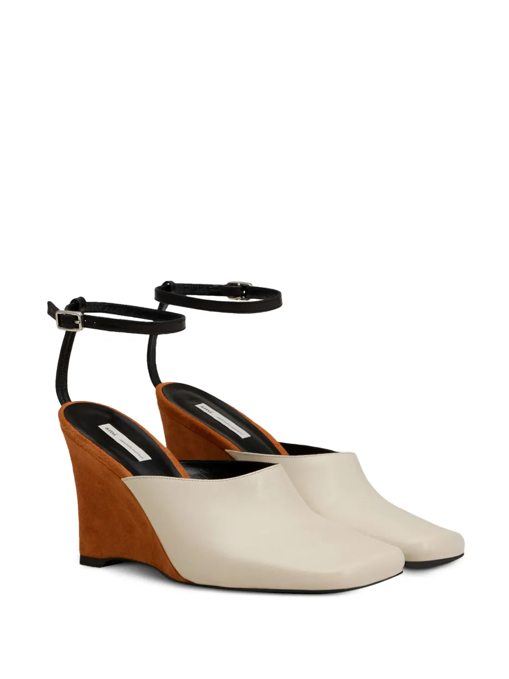 AMI Paris Crosiette muiltjes - Beige