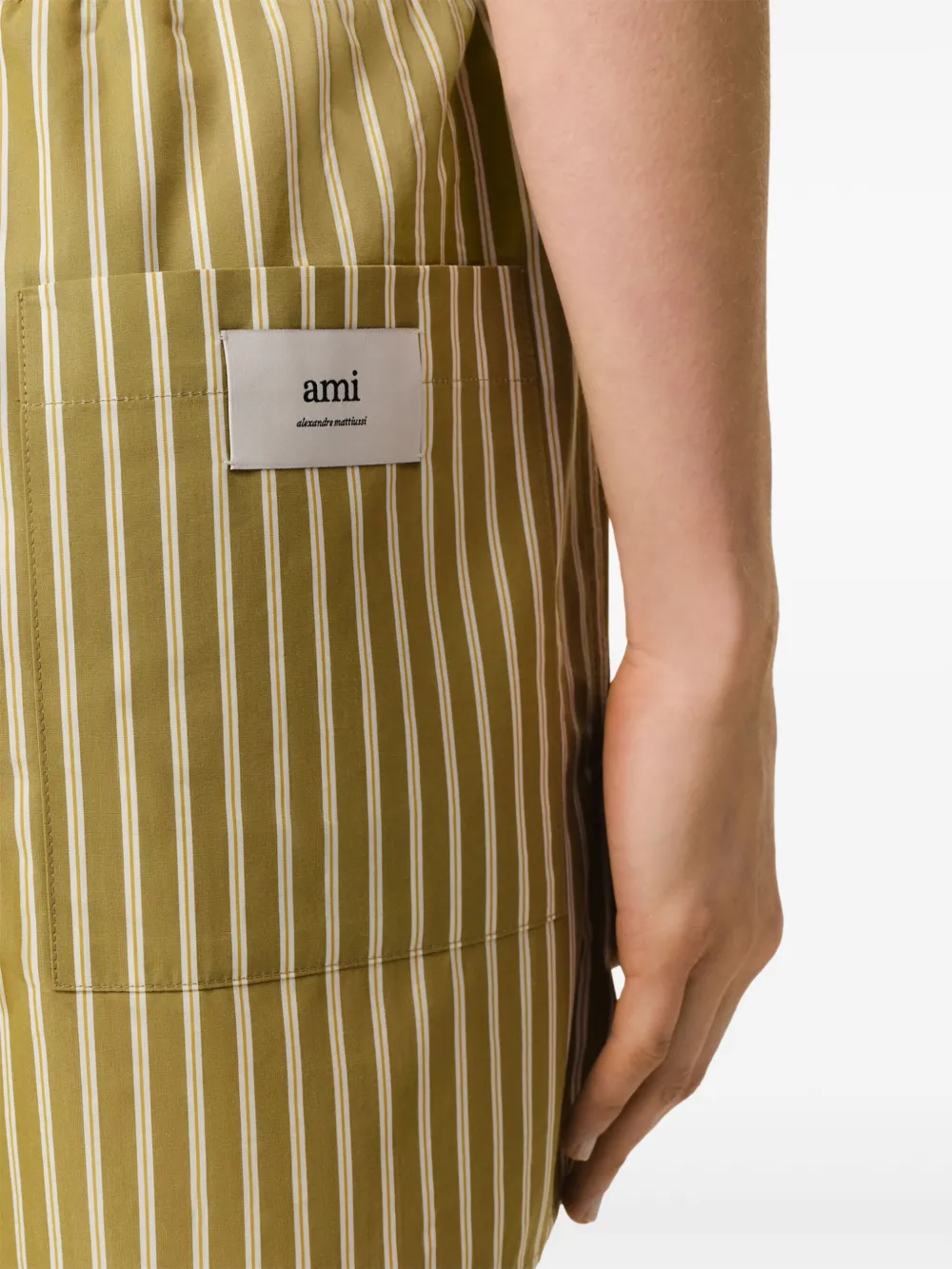【関税込み】AMI Paris グリーン ポリエステル ショートパンツ AMI Paris ショートパンツ | グリーン | FARFETCH JP