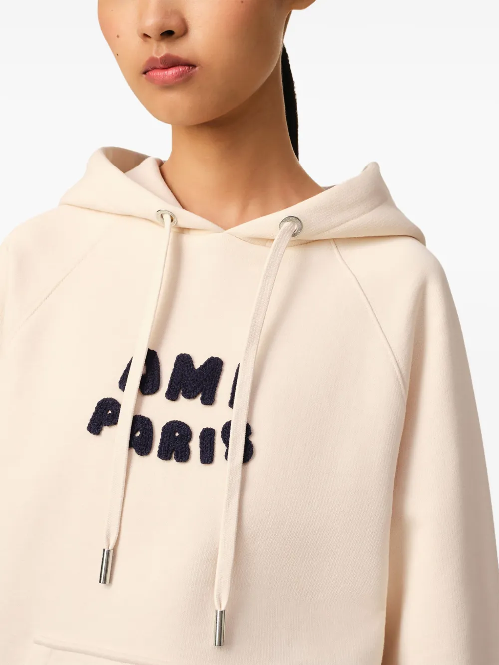 AMI PARIS ロゴ アップリケ コットン パーカー 人気 AMI Paris ロゴアップリケ パーカー | ニュートラル | FARFETCH JP