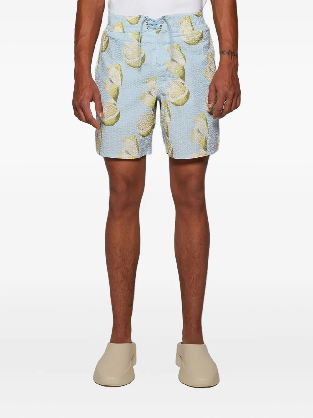 Givenchy lemon-print seersucker swim shorts Blauw
