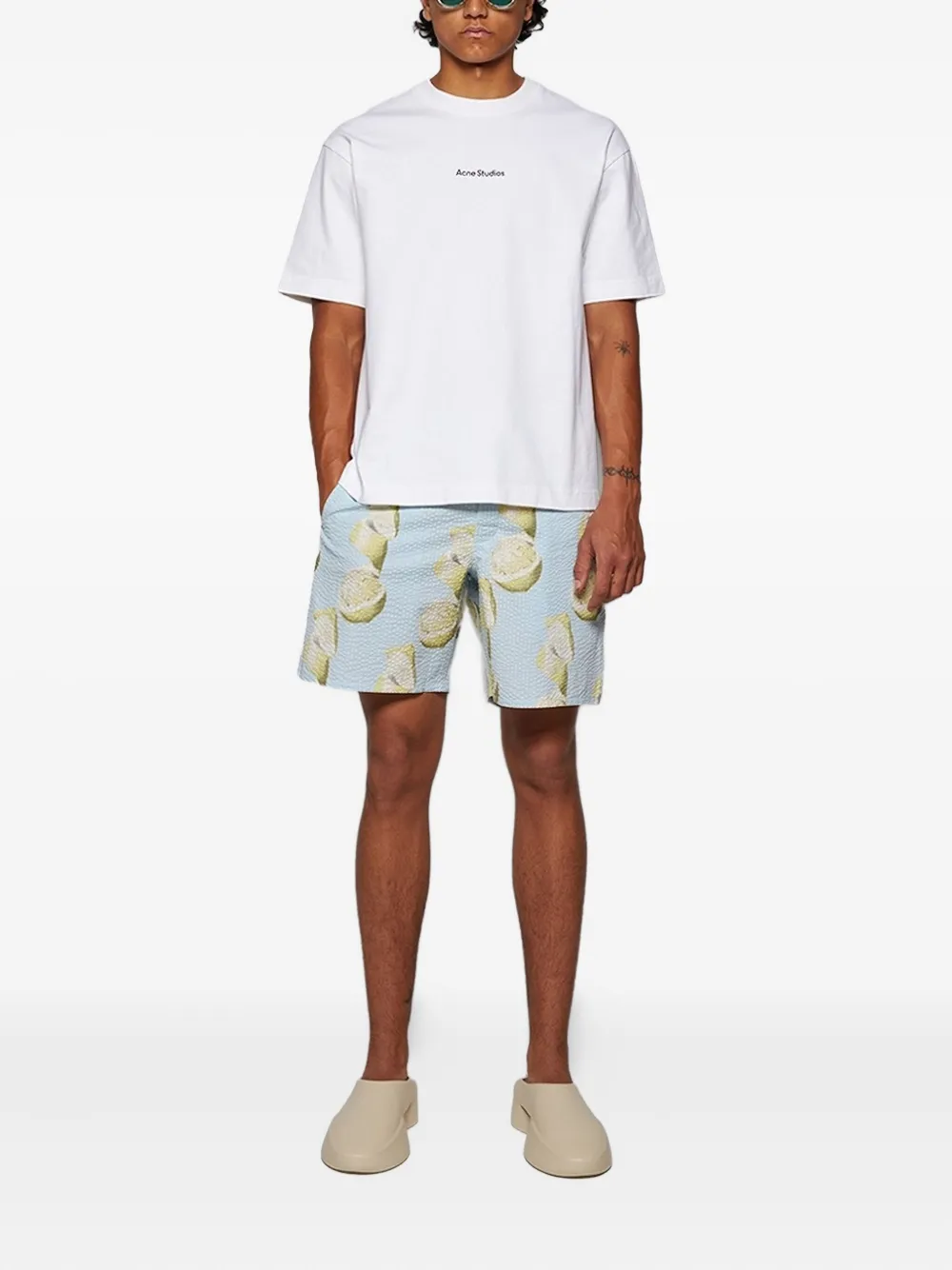 Givenchy lemon-print seersucker swim shorts Blauw