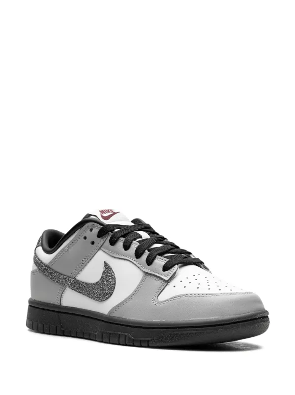 Nike Dunk Low LX グレー/ホワイト Nike Dunk Low LX スニーカー | グレー | FARFETCH JP