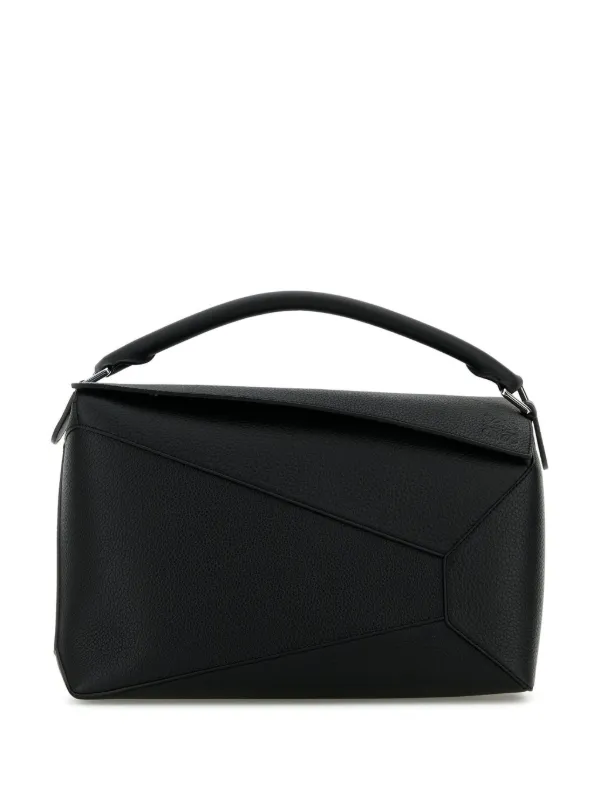 LOEWE ブラック ショルダーバッグ