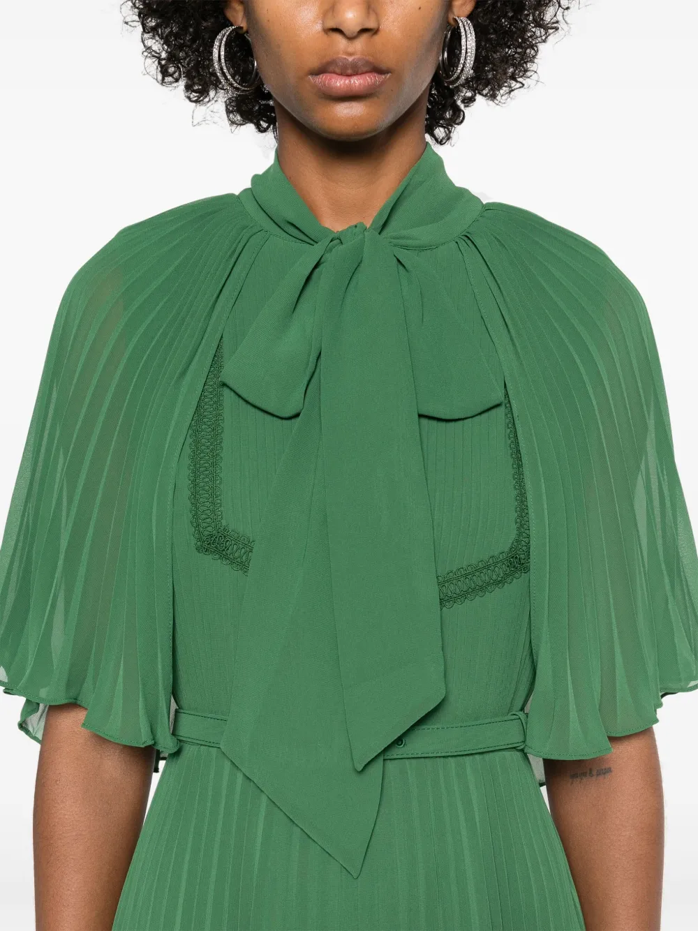 Self-Portrait Chiffon midi-jurk met cape Groen