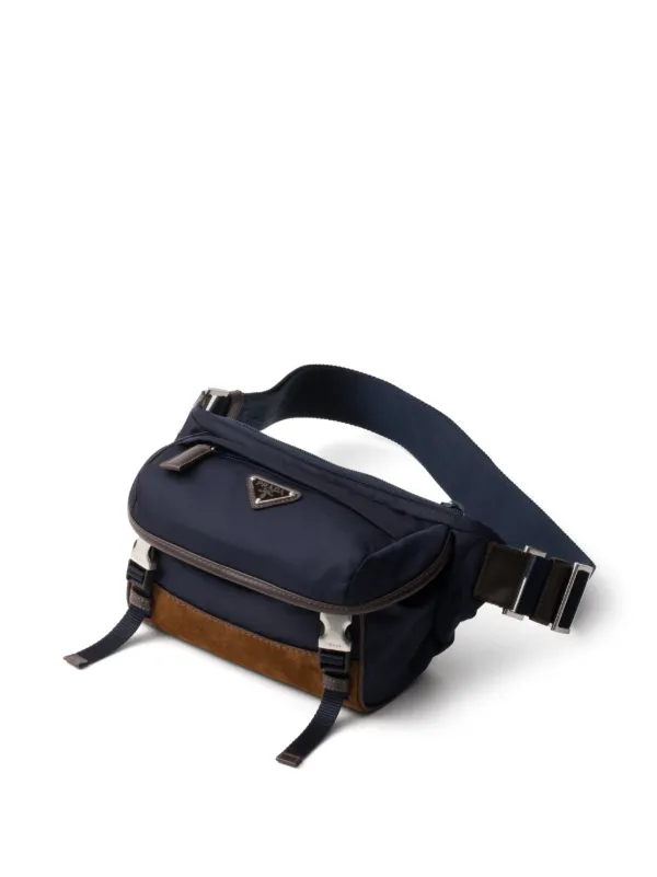 PRADA ネイビー メッセンジャーバッグ Prada ロゴ メッセンジャーバッグ | ブルー | FARFETCH JP