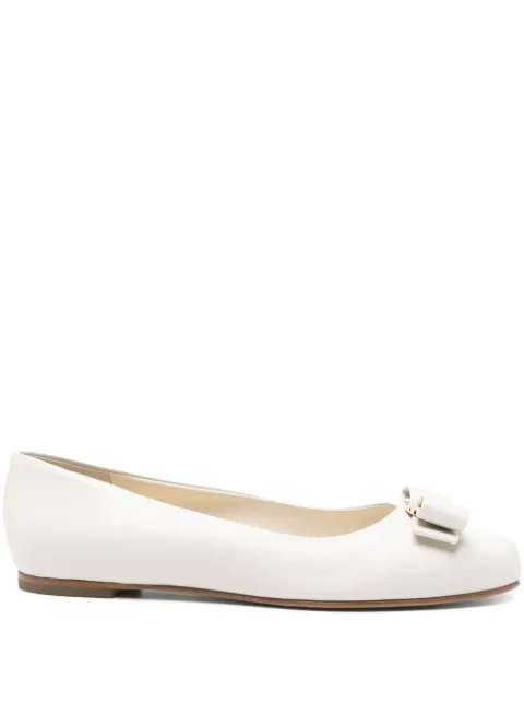 Ferragamo bow-detailed ballet flats