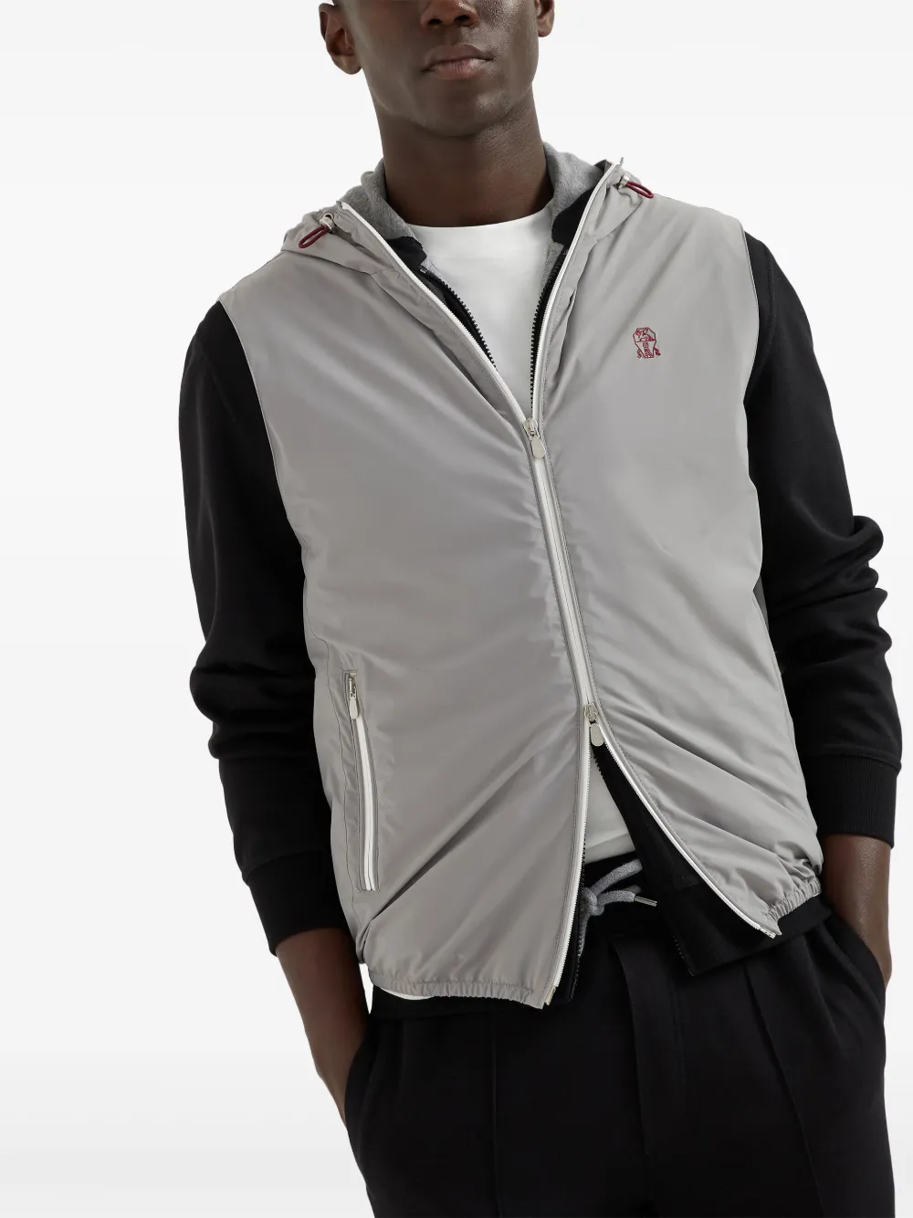 Brunello Cucinelli Top met geborduurd logo Grijs
